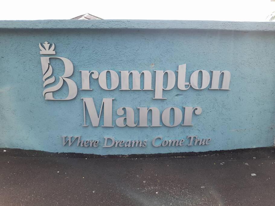 Loodik Vacation Home Brompton Manor Black River Kültér fotó